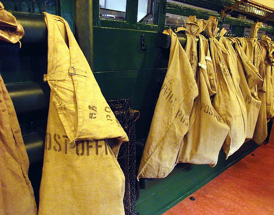960px post office travelling sorting office  bressingham steam museum  norfold